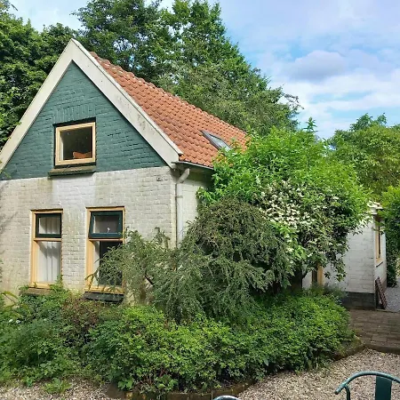 Tiny House With Big Pool! Holiday home *